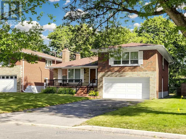 130 BETTY ANN DRIVE, Toronto (Willowdale West), Ontario M2N1X4