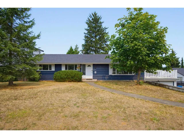 19671 49 AVENUE, Langley, British Columbia V3A3R2