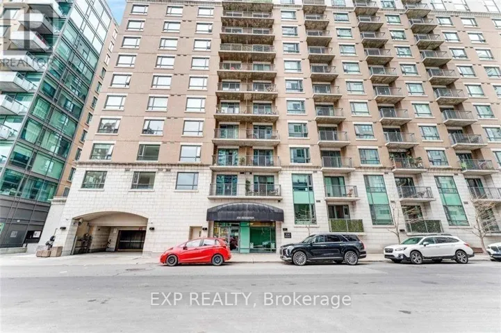 303 - 200 BESSERER STREET, Ottawa, Ontario K1N0A7
