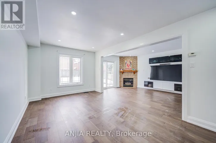 17 KENBOROUGH COURT, Markham (Milliken Mills East), Ontario L3S3P3