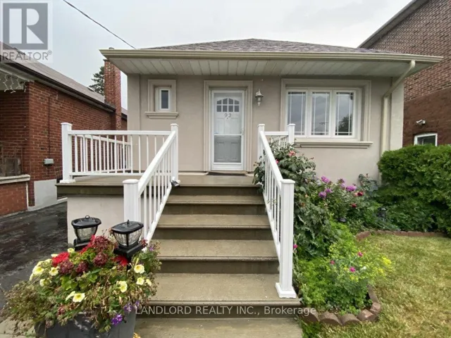 MAIN - 92 HOLWOOD AVENUE, Toronto (Keelesdale-Eglinton West), Ontario M6M1P6