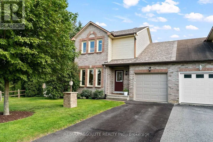 32 GREER STREET, Ottawa, Ontario K2S1H7