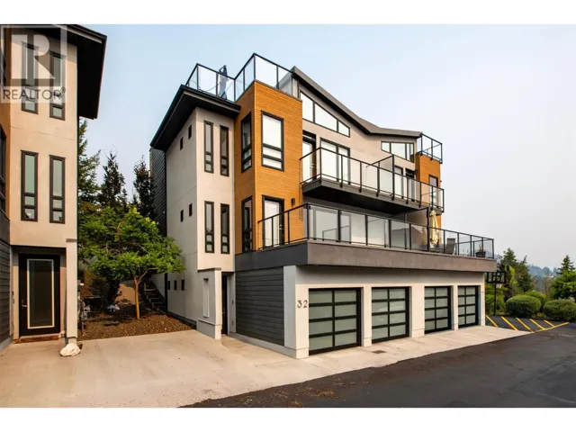 1818 Peak Point Court Unit# 32, West Kelowna, British Columbia V1Z4B4