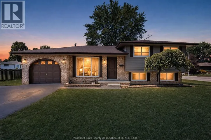 646 ESTATE PARK, Tecumseh, Ontario N8N3C8