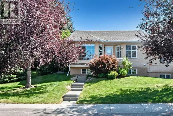 58 Sierra Morena Green SW, Calgary, Alberta T3H3E5