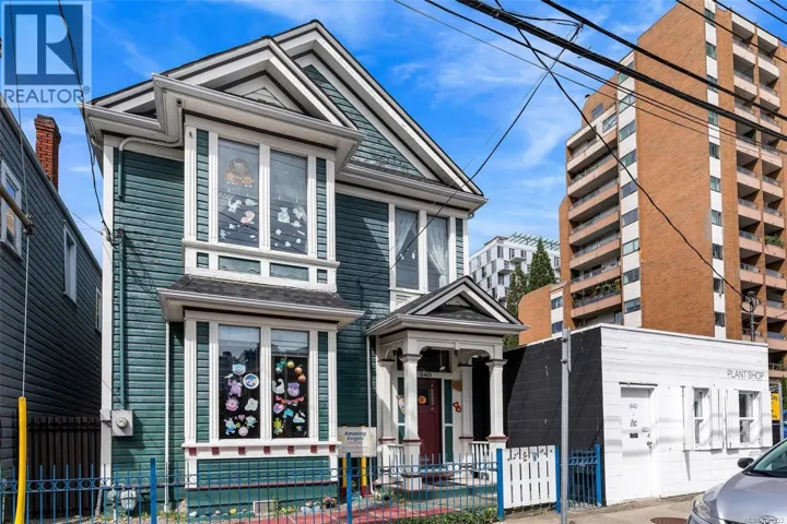 840 Cormorant St, Victoria, British Columbia V8W1R1
