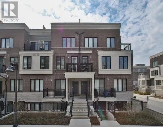 TH 4 - 70 EASTWOOD PARK GARDENS, Toronto (Long Branch), Ontario M8W0B2