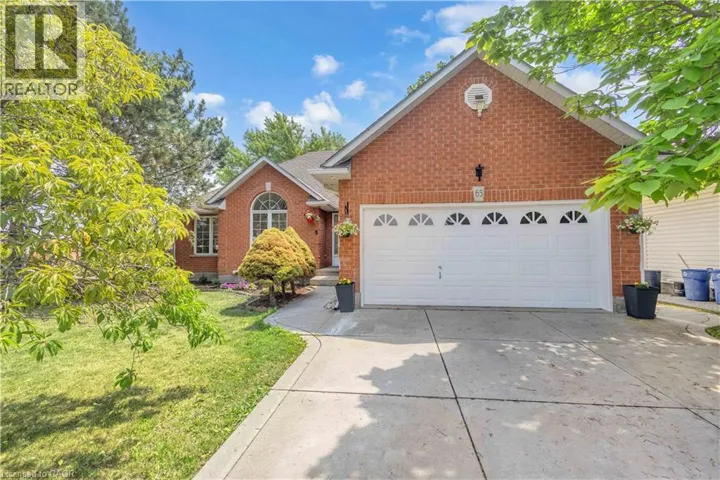 65 THISTLEMOOR Drive, Caledonia, Ontario N3W2K5