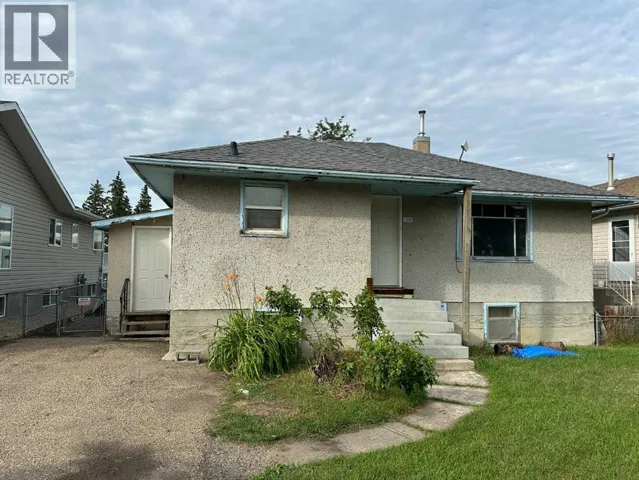 5010 44 Avenue, Ponoka, Alberta T4J1J6