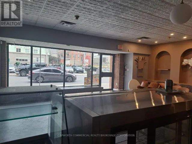 254 DALHOUSIE STREET, Ottawa, Ontario K1N7E4