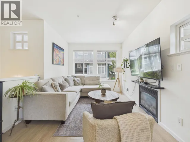 57 935 EWEN AVENUE, New Westminster, British Columbia V3M0A1