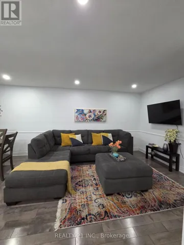UPPER - 32 LIONHEAD TRAIL, Toronto (Rouge), Ontario M1B2J6