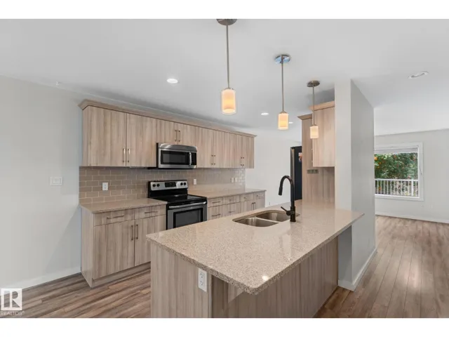 11840 122 ST NW, Edmonton, Alberta T5L0C2