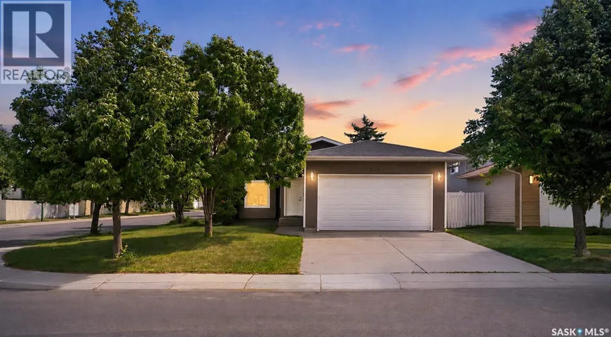 303 Haslam CRESCENT, Saskatoon, Saskatchewan S7S1E4
