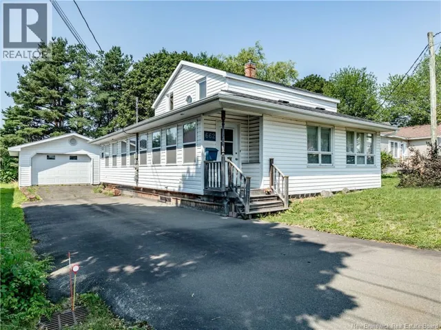 662 Evangeline, Dieppe, New Brunswick E1A1Z7
