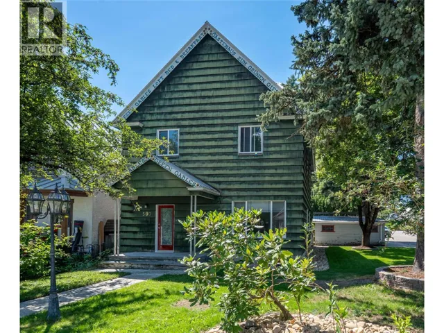 503 Third Street E, Revelstoke, British Columbia V0E2S0
