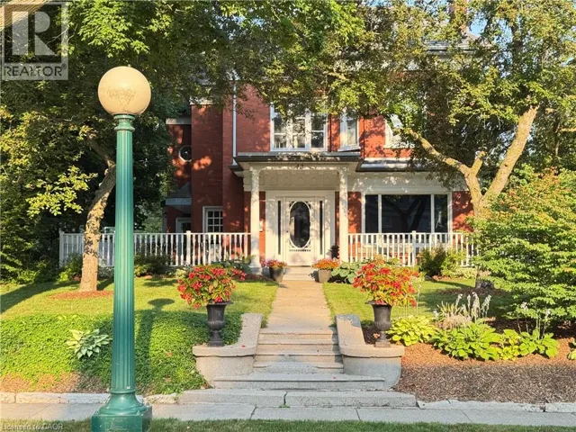 42 LANSDOWNE Road N, Cambridge, Ontario N1S2S9