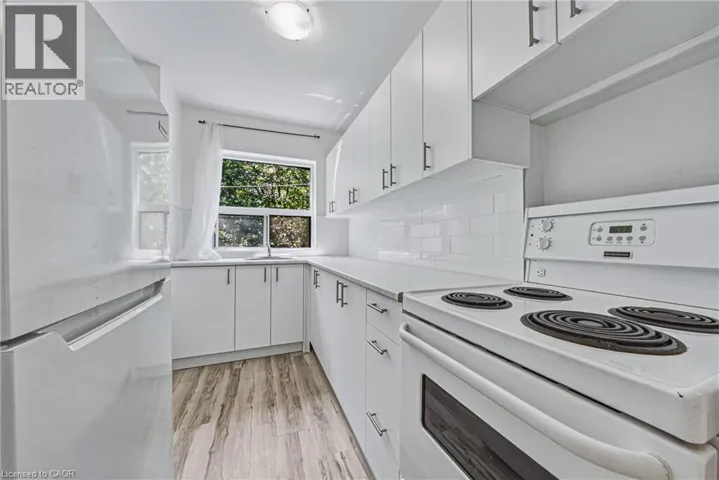 325A JAMES Street S Unit# 401, Hamilton, Ontario L8P3B7