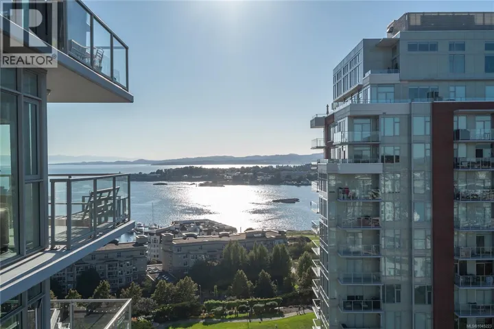 1404 83 Saghalie Rd, Victoria, British Columbia V9A0E7