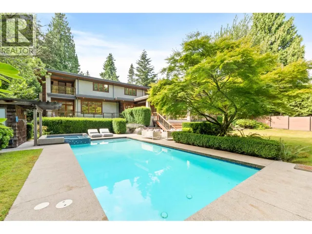 510 EASTCOT ROAD, West Vancouver, British Columbia V7S1E4