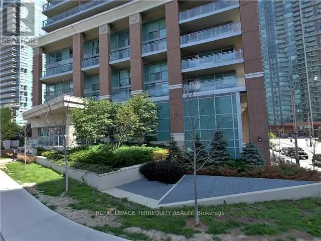 2008 - 100 WESTERN BATTERY ROAD, Toronto (Niagara), Ontario M6K3S2