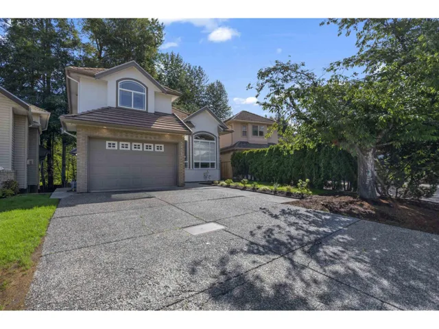 5858 138 STREET, Surrey, British Columbia V3X3P3