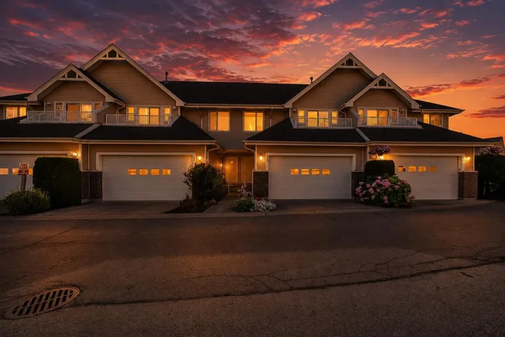 73 13918 58 AVENUE, Surrey, British Columbia V3X3N8