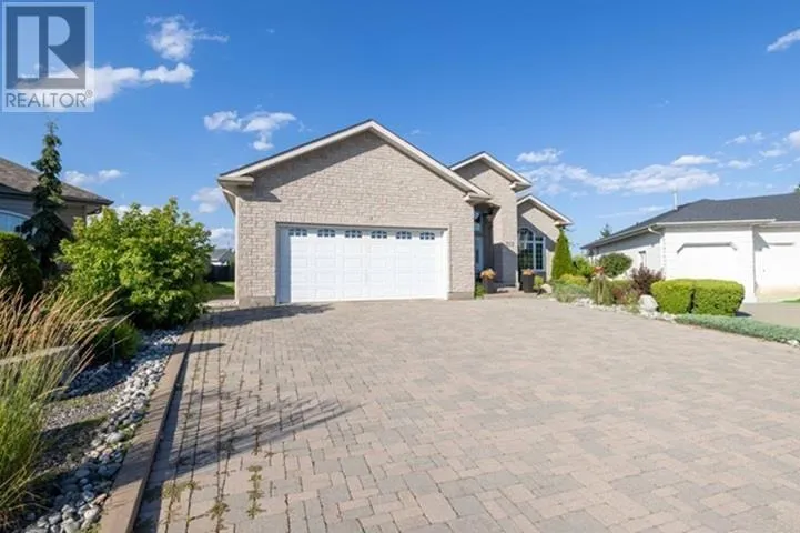 132 Wolverine CRES, Thunder Bay, Ontario P7C5Z2