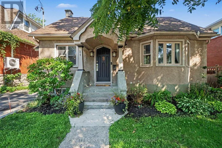 21 HAZEL STREET, Ottawa, Ontario K1S0E7