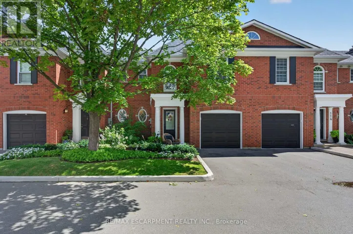 112 FAIRWOOD PLACE W, Burlington (Bayview), Ontario L7T4B6