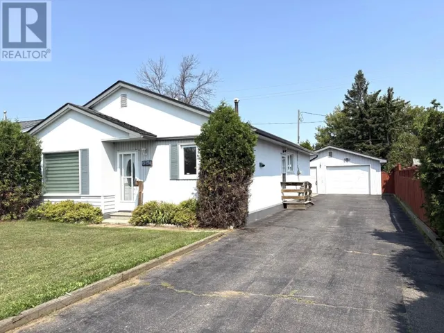 1213 Mary St West, Thunder Bay, Ontario P7E4M8
