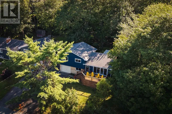 14 Starling Street, Halifax, Nova Scotia B3M1V8