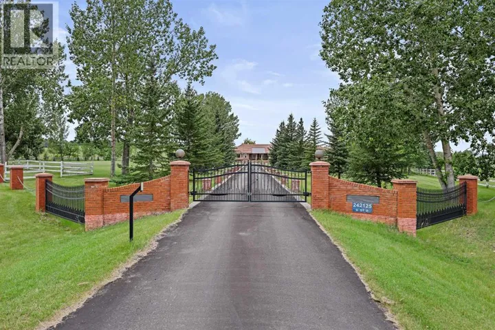 242125 8 Street E, Rural Foothills County, Alberta T1S3L2