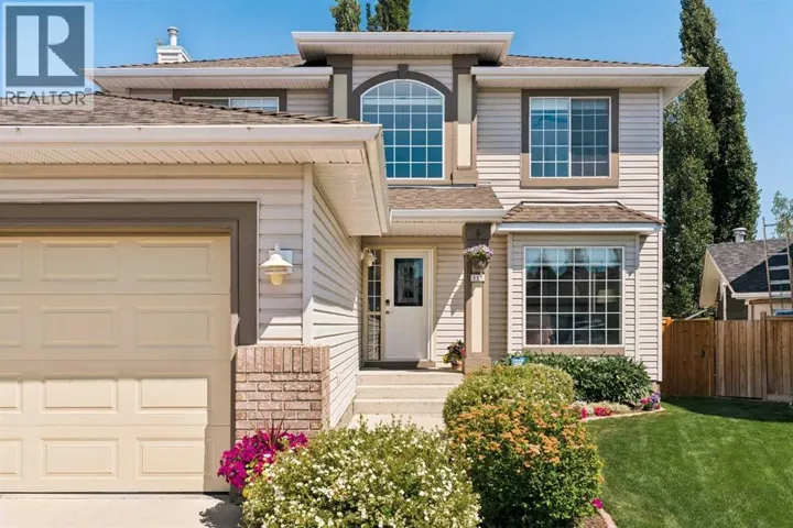113 Douglasview Court SE, Calgary, Alberta T2Z2S8