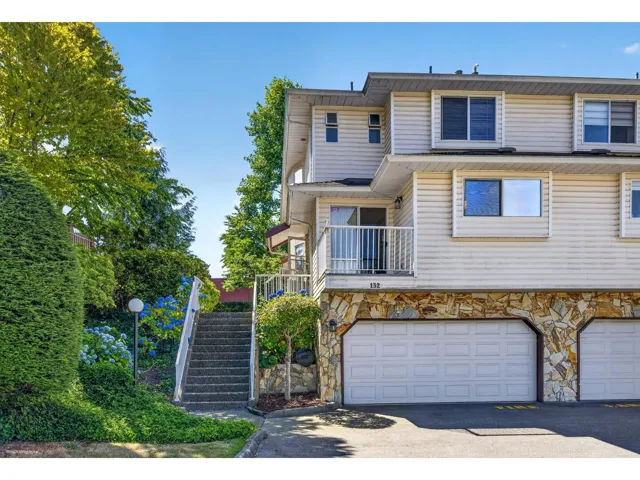 132 6875 121 STREET, Surrey, British Columbia V3W1C2