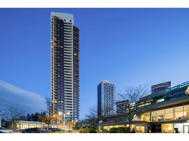 1308 9887 WHALLEY BOULEVARD, Surrey, British Columbia V3T0P4