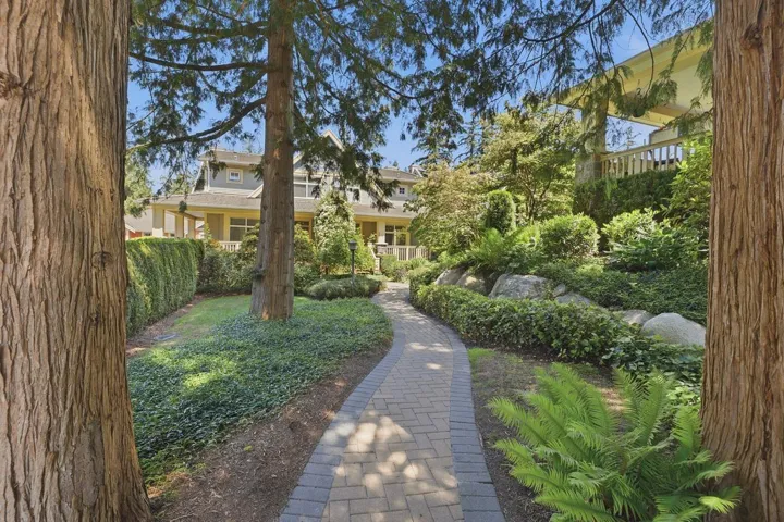 16 15255 36 AVENUE, Surrey, British Columbia V3Z0Y4