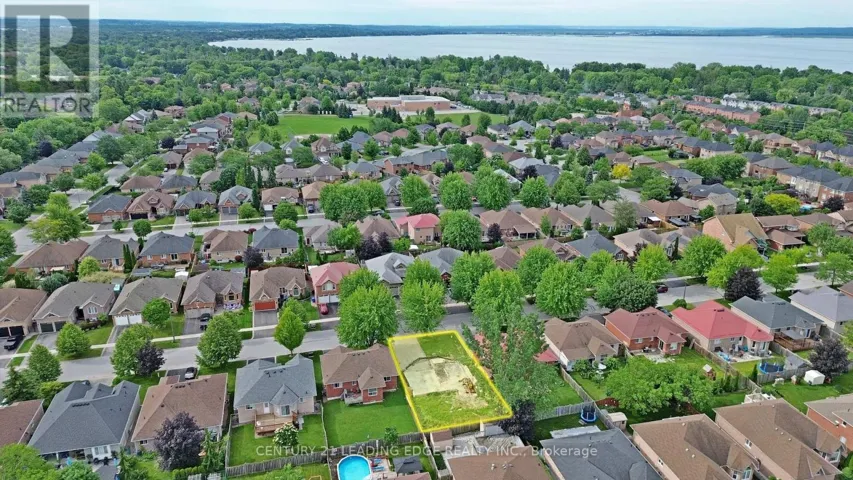 14 KERFOOT CRESCENT, Georgina (Historic Lakeshore Communities), Ontario L4P4B8