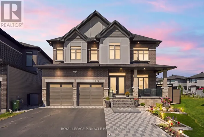 921 BECKTON HEIGHTS, Ottawa, Ontario K2S2X5