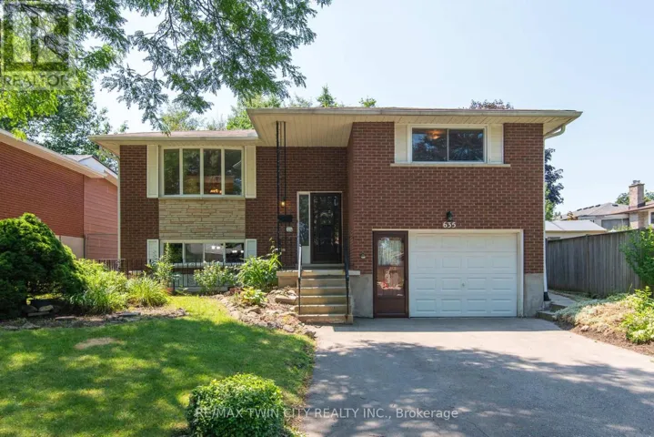635 CEDARGROVE PLACE, Waterloo, Ontario N2L4Y8
