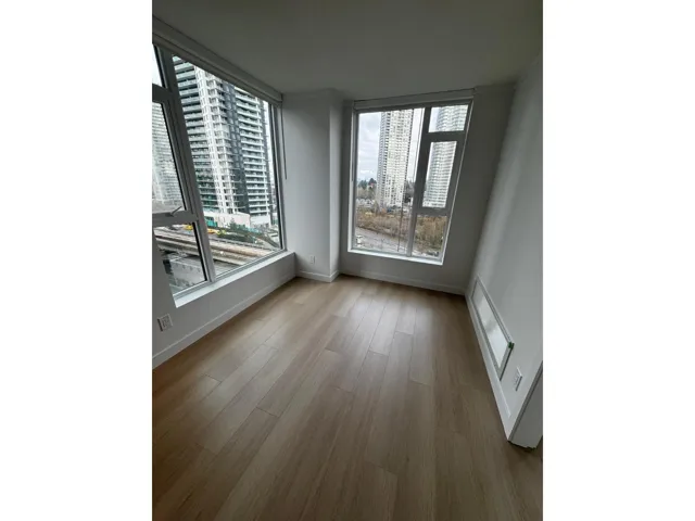704 13725 GEORGE JUNCTION, Surrey, British Columbia V6E2Y3