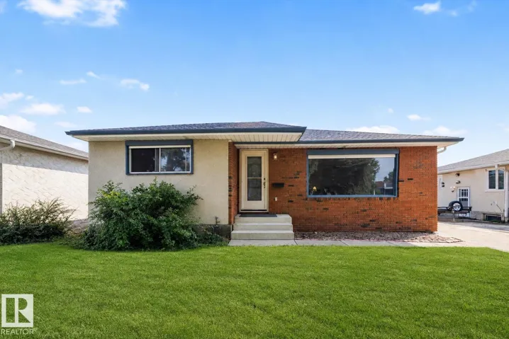 3511 73 ST NW, Edmonton, Alberta T6K0M2
