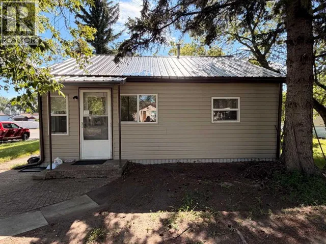 737 6 Avenue, Wainwright, Alberta T9W1C2
