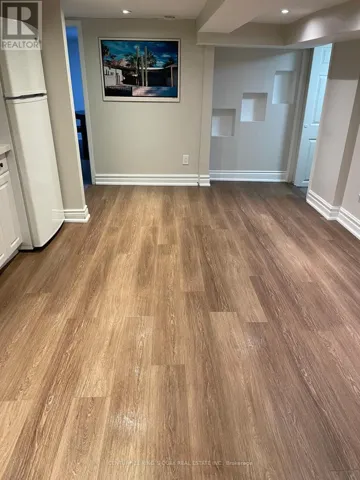 LOWER - 154 SORAUREN AVENUE, Toronto (Roncesvalles), Ontario M6R2E5