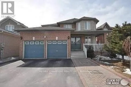 10 SPRUCELANDS AVENUE, Brampton (Sandringham-Wellington), Ontario L6R1M5