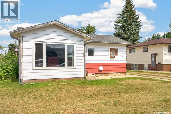 1006 Warner STREET SW, Moose Jaw, Saskatchewan S6H5S5