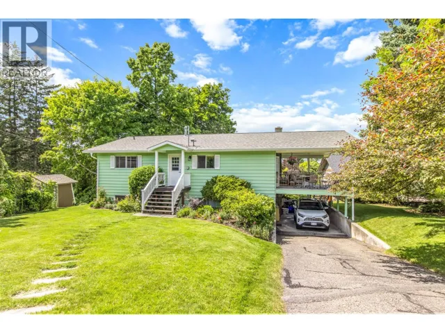 1121 15 Street SE, Salmon Arm, British Columbia V1E2E3