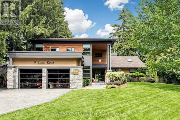 9 ANNIS ROAD, Toronto (Scarborough Village), Ontario M1M2Y8
