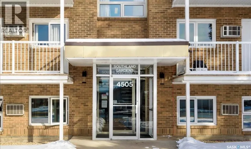 17 4505 Rae STREET, Regina, Saskatchewan S4S3B2