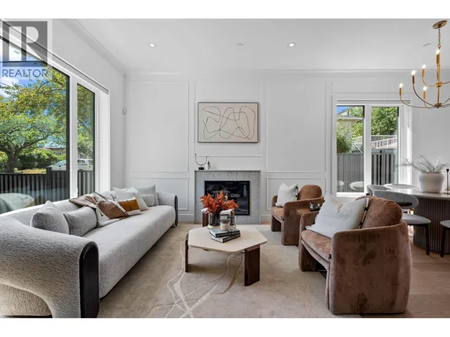 2 4845 COMMERCIAL STREET, Vancouver, British Columbia V5N4G9